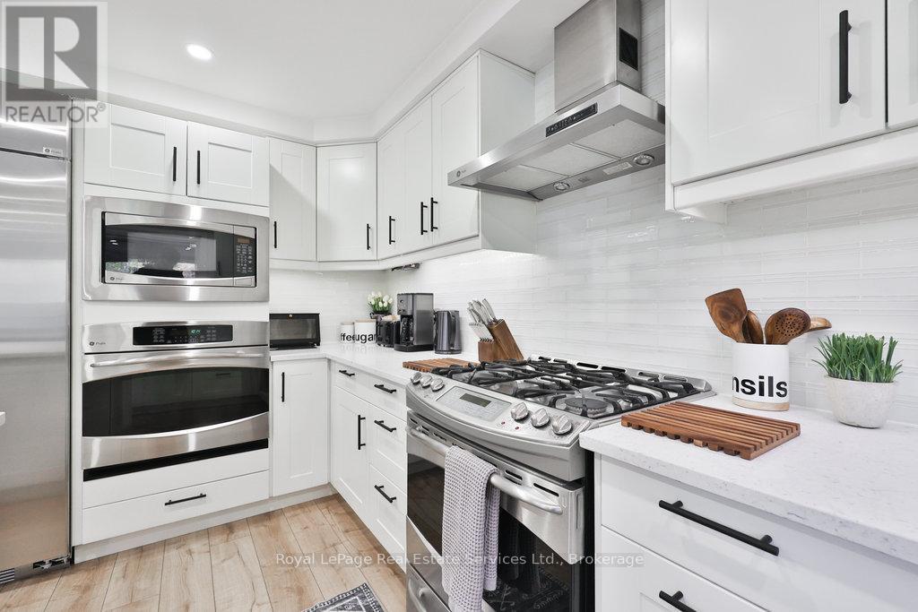 1189 Rushbrooke Drive, Oakville, Ontario  L6M 1H8 - Photo 11 - W12493236