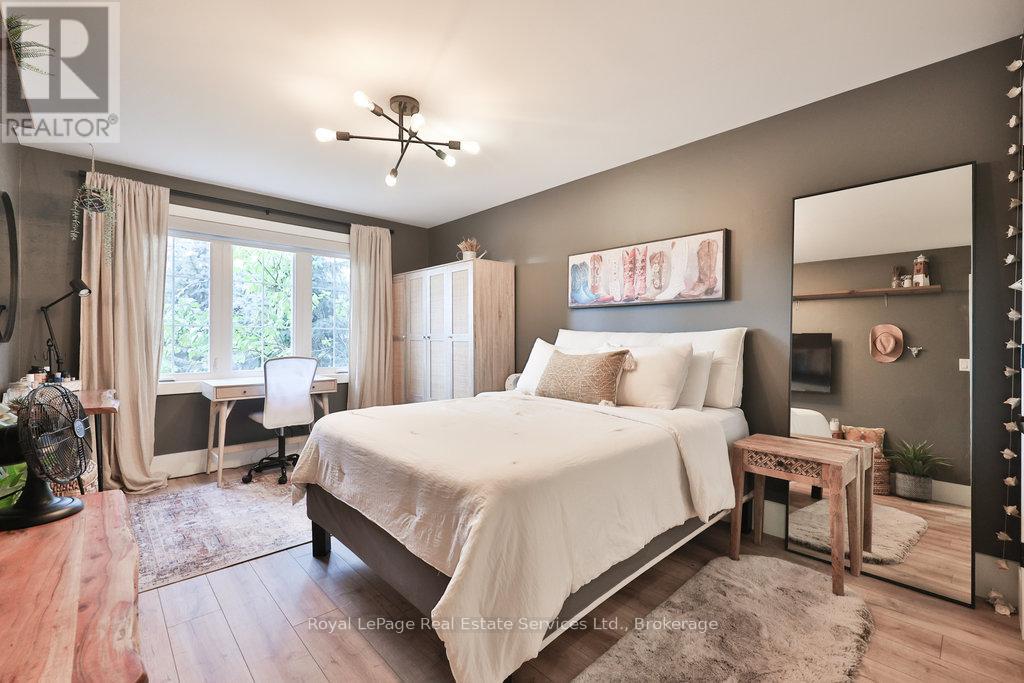 1189 Rushbrooke Drive, Oakville, Ontario  L6M 1H8 - Photo 26 - W12493236