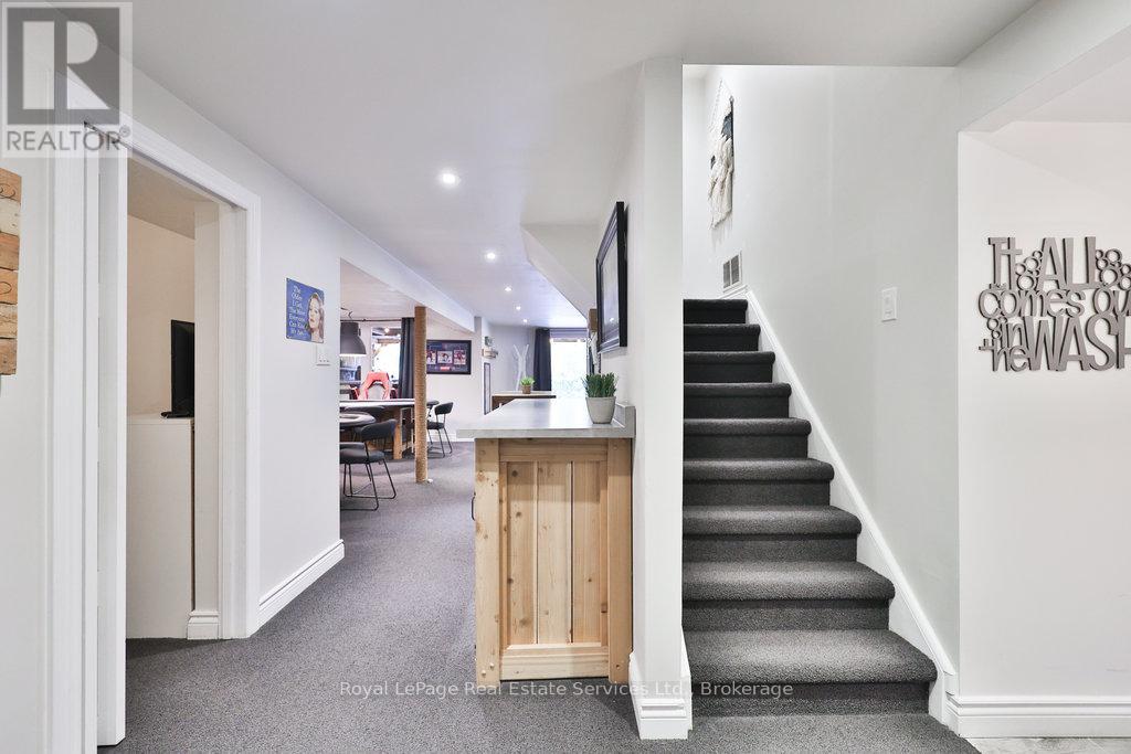 1189 Rushbrooke Drive, Oakville, Ontario  L6M 1H8 - Photo 28 - W12493236