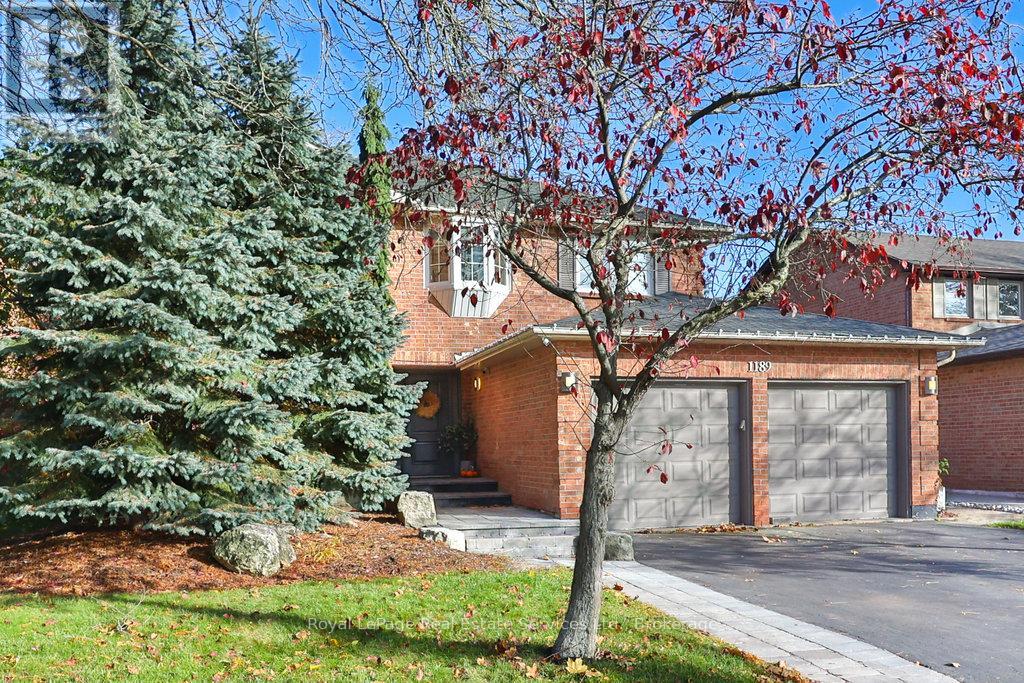 1189 Rushbrooke Drive, Oakville, Ontario  L6M 1H8 - Photo 3 - W12493236