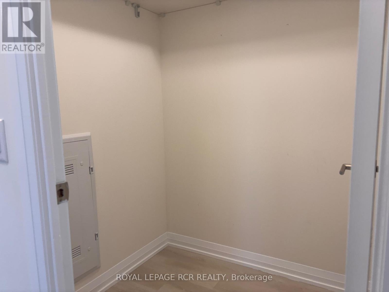 2027 - 3270 Sheppard Avenue E, Toronto, Ontario  M1T 3K3 - Photo 8 - E12468910