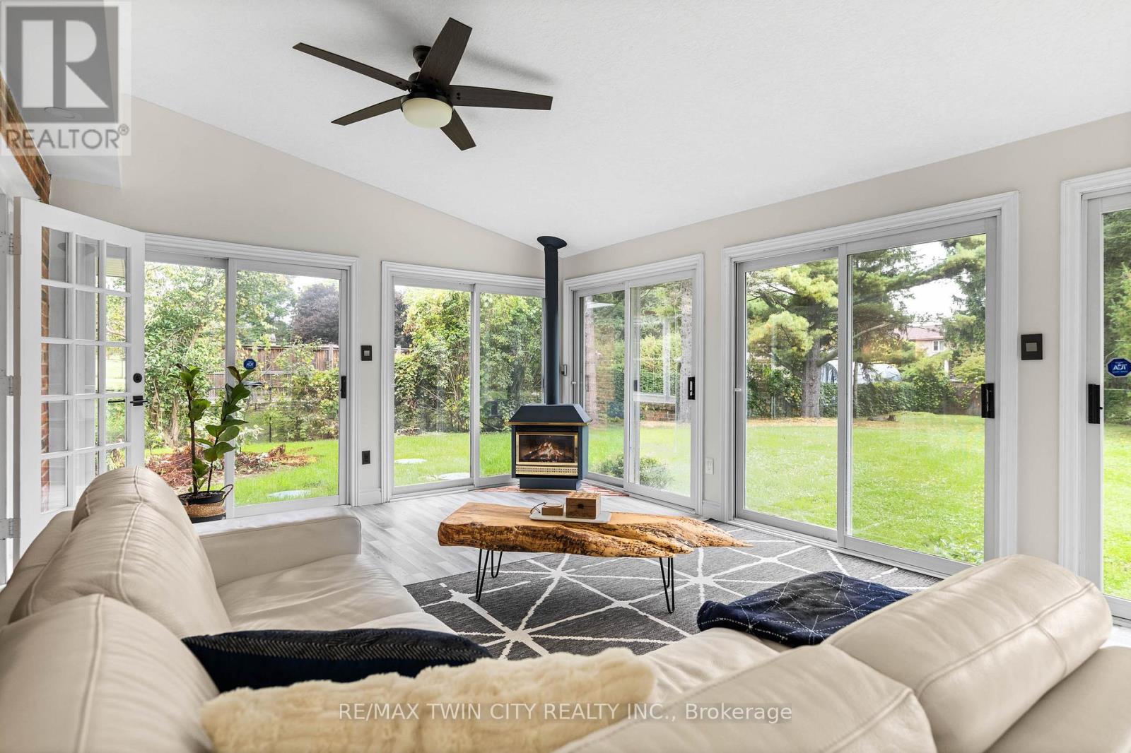 296 Edgehill Drive, Kitchener, Ontario  N2P 2C9 - Photo 14 - X12435022