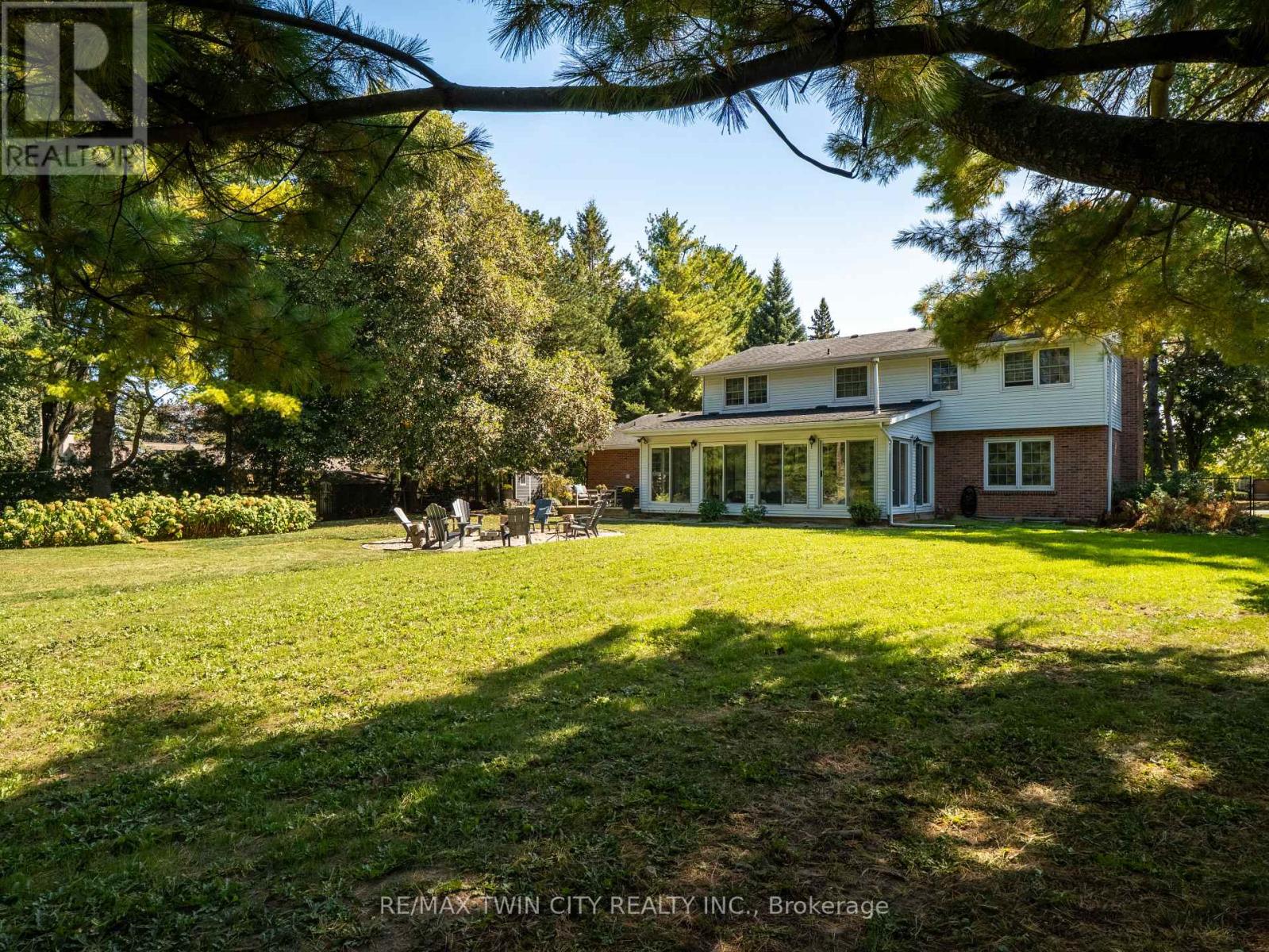 296 Edgehill Drive, Kitchener, Ontario  N2P 2C9 - Photo 47 - X12435022