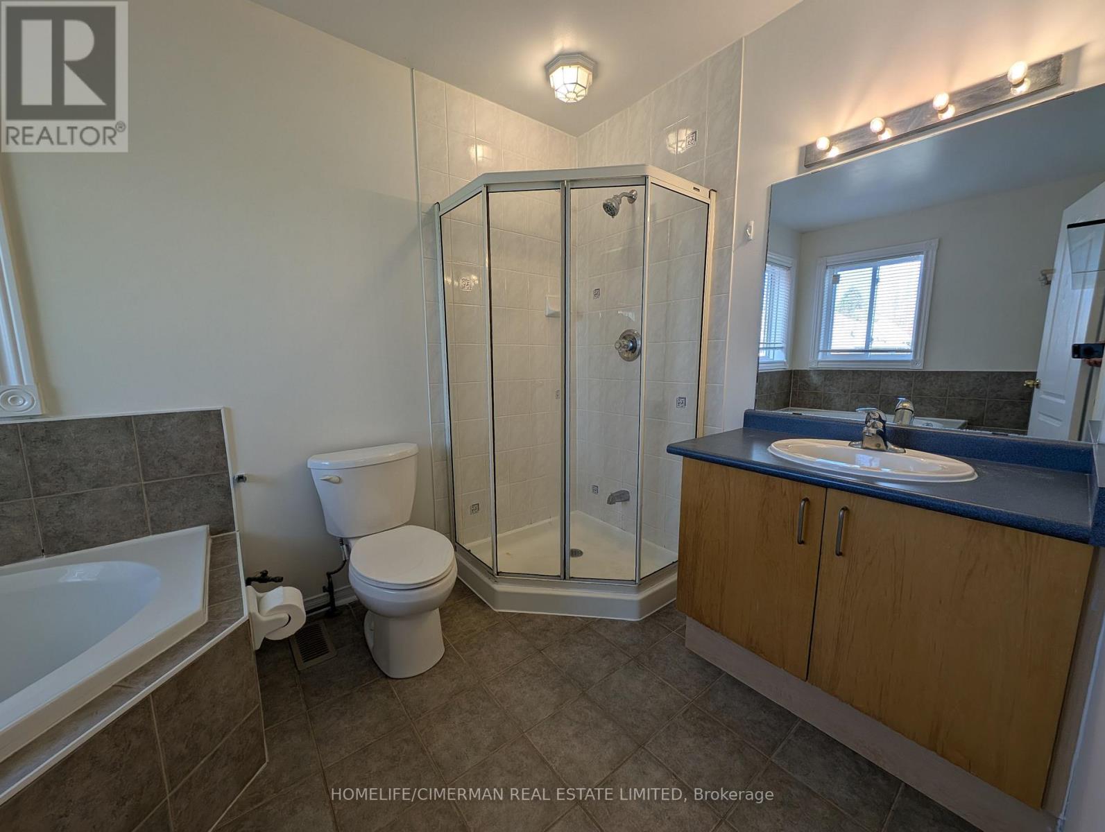 50 Antique Drive, Richmond Hill, Ontario  L4E 3X5 - Photo 16 - N12492920