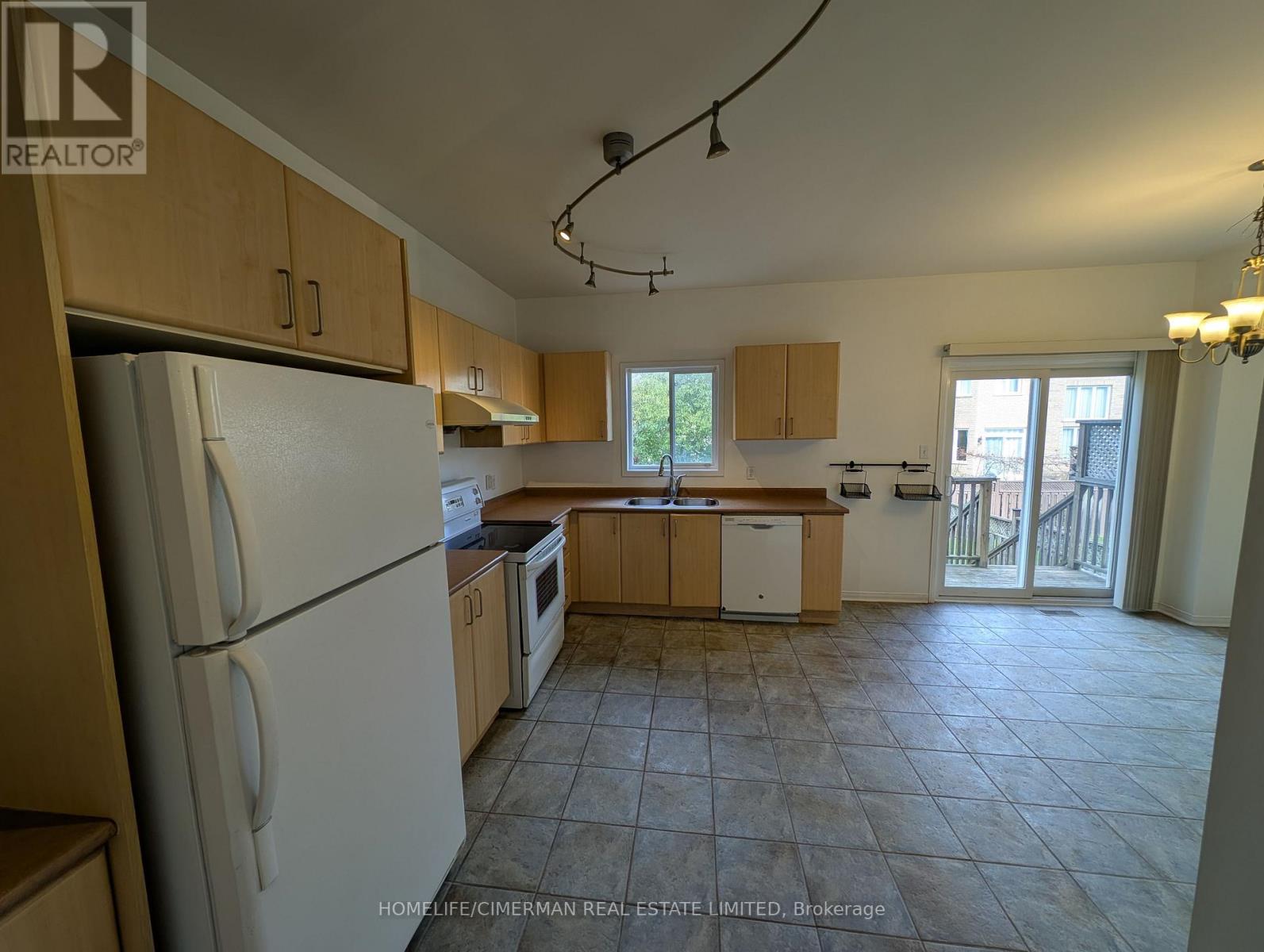 50 Antique Drive, Richmond Hill, Ontario  L4E 3X5 - Photo 8 - N12492920