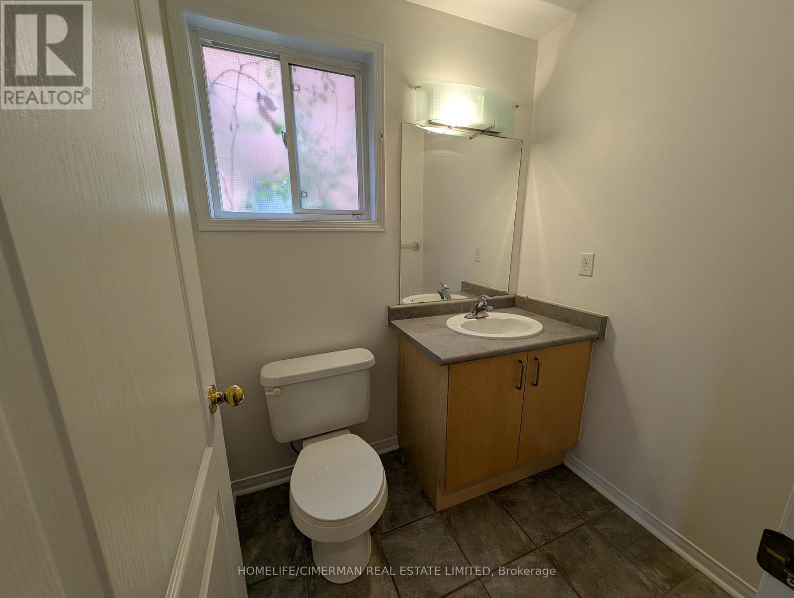 50 Antique Drive, Richmond Hill, Ontario  L4E 3X5 - Photo 9 - N12492920