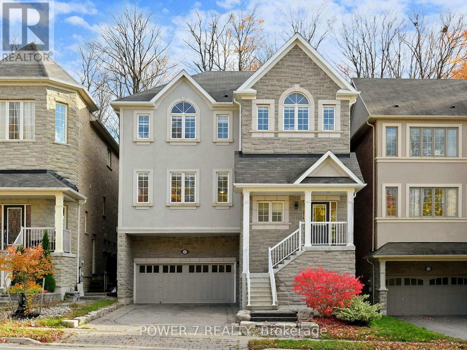 180 WOODSPRING AVENUE, Newmarket, Ontario