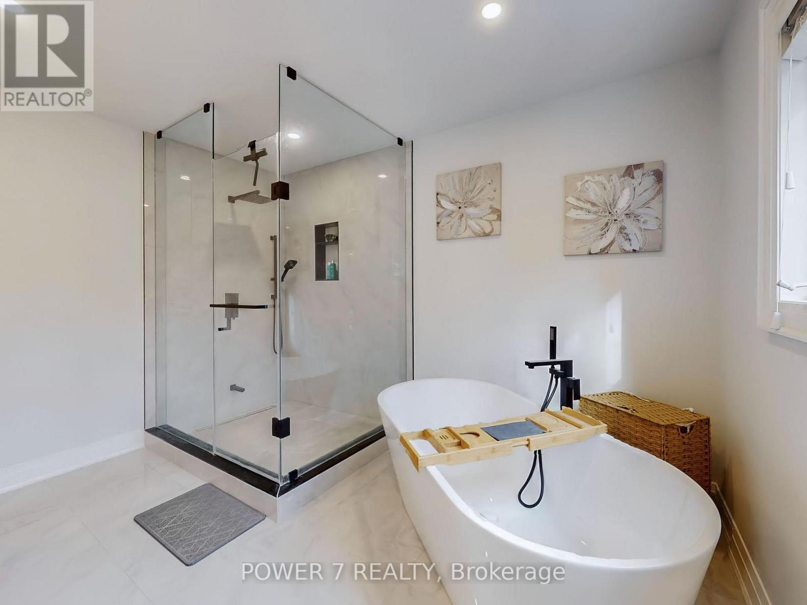 180 Woodspring Avenue, Newmarket, Ontario  L3X 3J4 - Photo 28 - N12492932