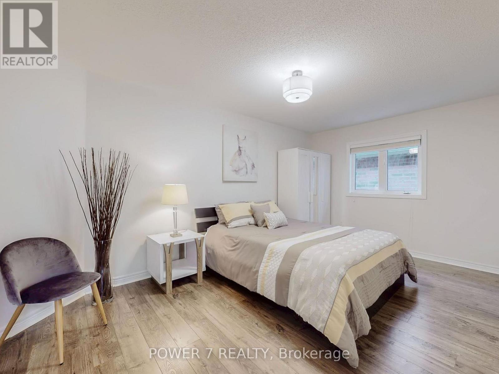 180 Woodspring Avenue, Newmarket, Ontario  L3X 3J4 - Photo 31 - N12492932