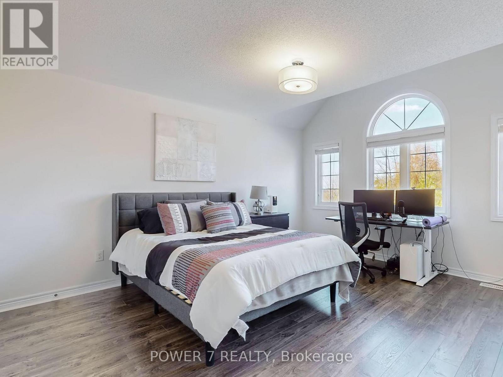 180 Woodspring Avenue, Newmarket, Ontario  L3X 3J4 - Photo 33 - N12492932