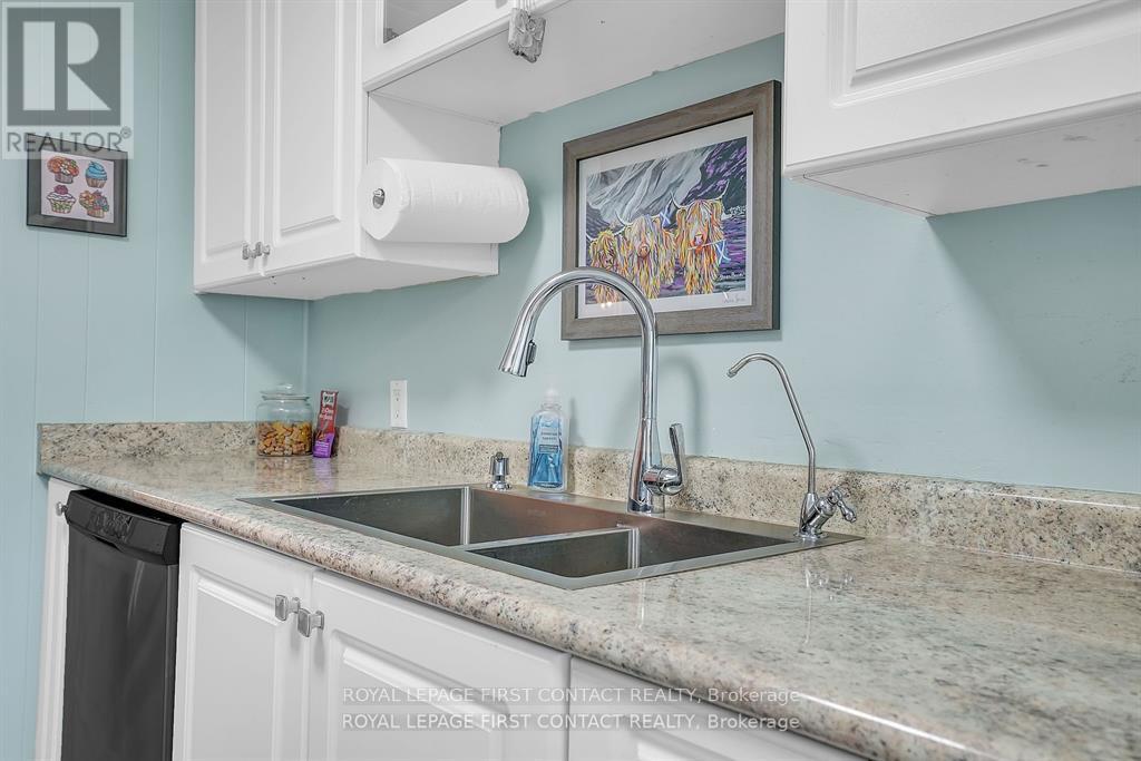 2 Nature Trail, Innisfil, Ontario  L9S 1K7 - Photo 15 - N12492956