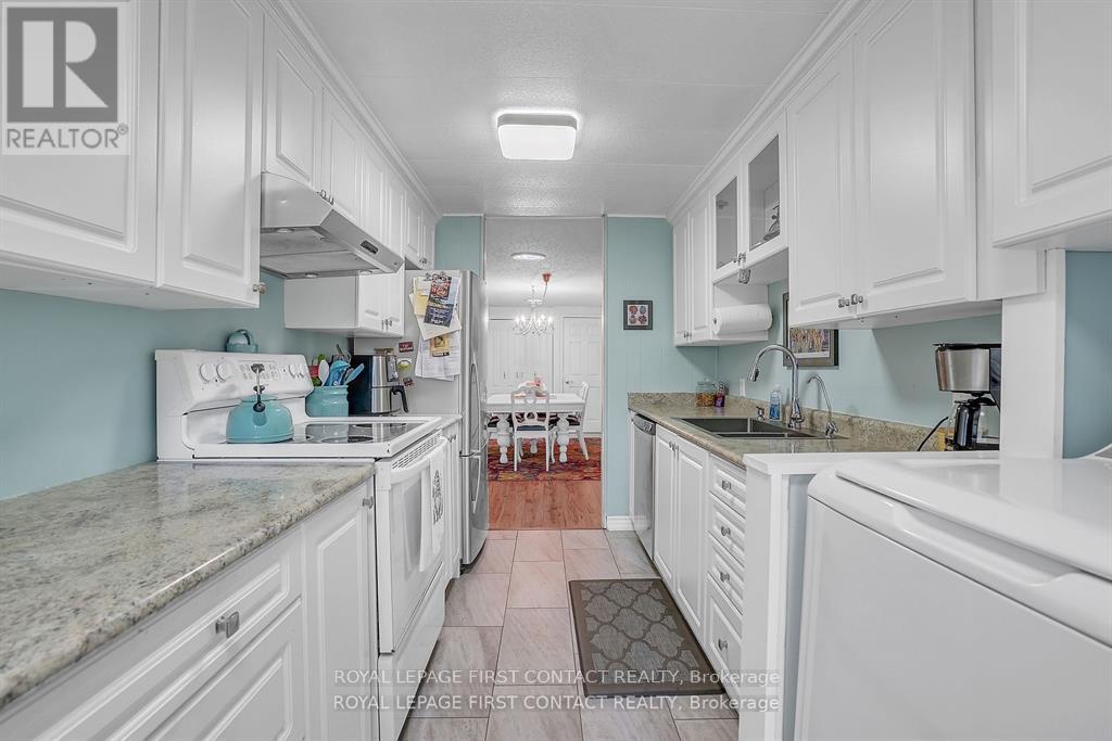 2 Nature Trail, Innisfil, Ontario  L9S 1K7 - Photo 8 - N12492956