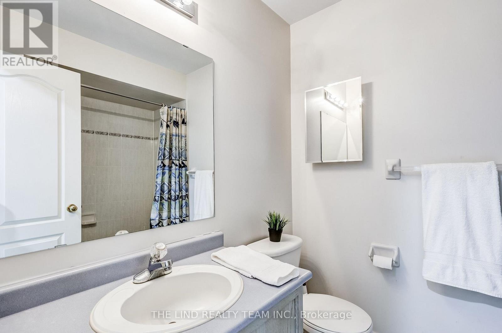 20 Hawtin Lane, Aurora, Ontario  L4G 7L4 - Photo 23 - N12492974