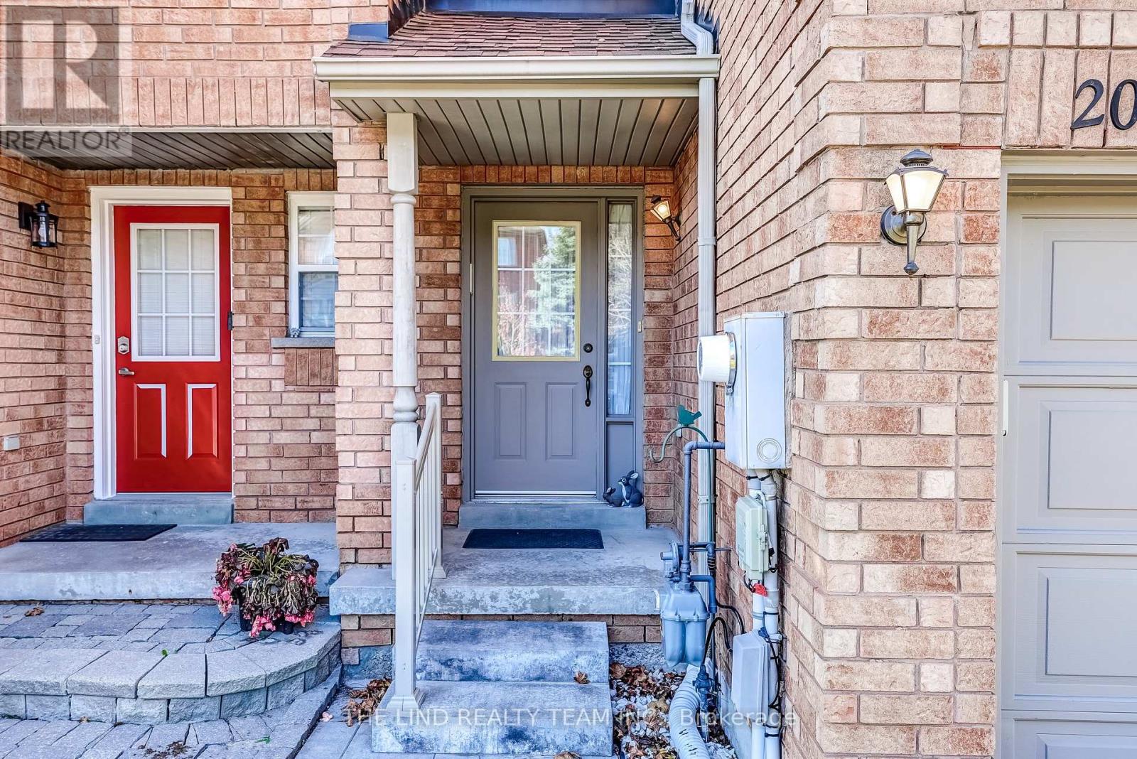 20 Hawtin Lane, Aurora, Ontario  L4G 7L4 - Photo 3 - N12492974