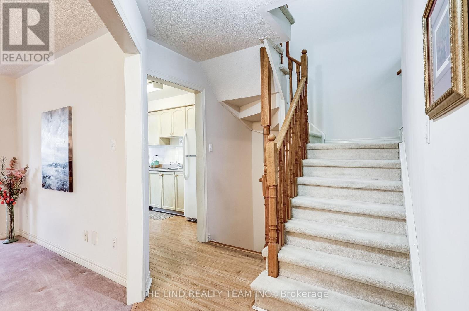 20 Hawtin Lane, Aurora, Ontario  L4G 7L4 - Photo 6 - N12492974