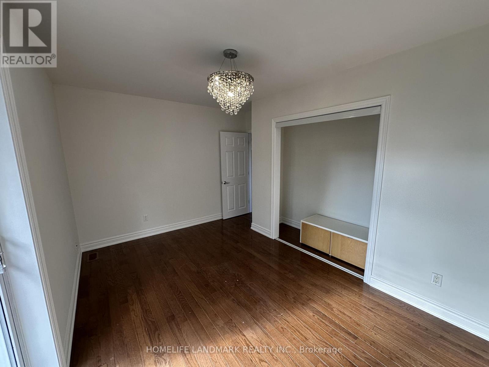 85 Aurora Heights Drive, Aurora, Ontario  L4G 2X1 - Photo 10 - N12492976