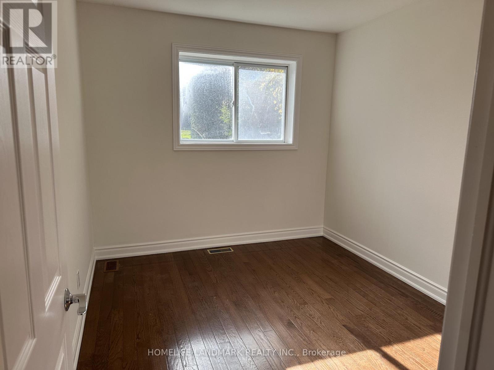 85 Aurora Heights Drive, Aurora, Ontario  L4G 2X1 - Photo 14 - N12492976