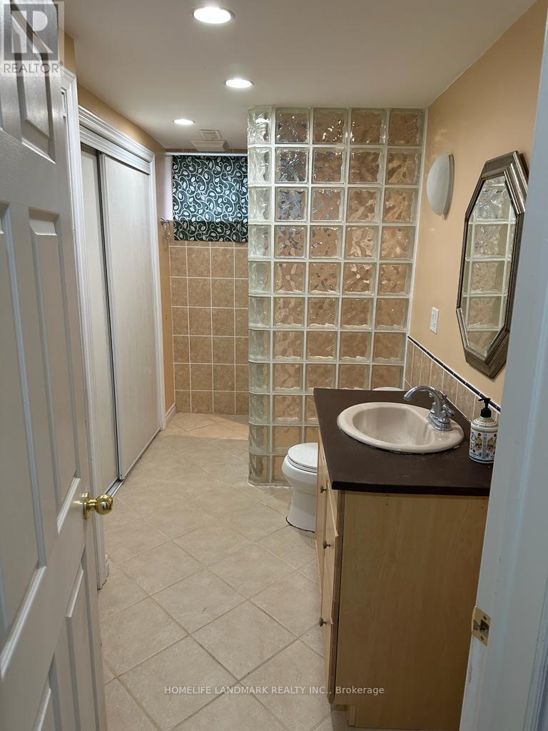 85 Aurora Heights Drive, Aurora, Ontario  L4G 2X1 - Photo 23 - N12492976