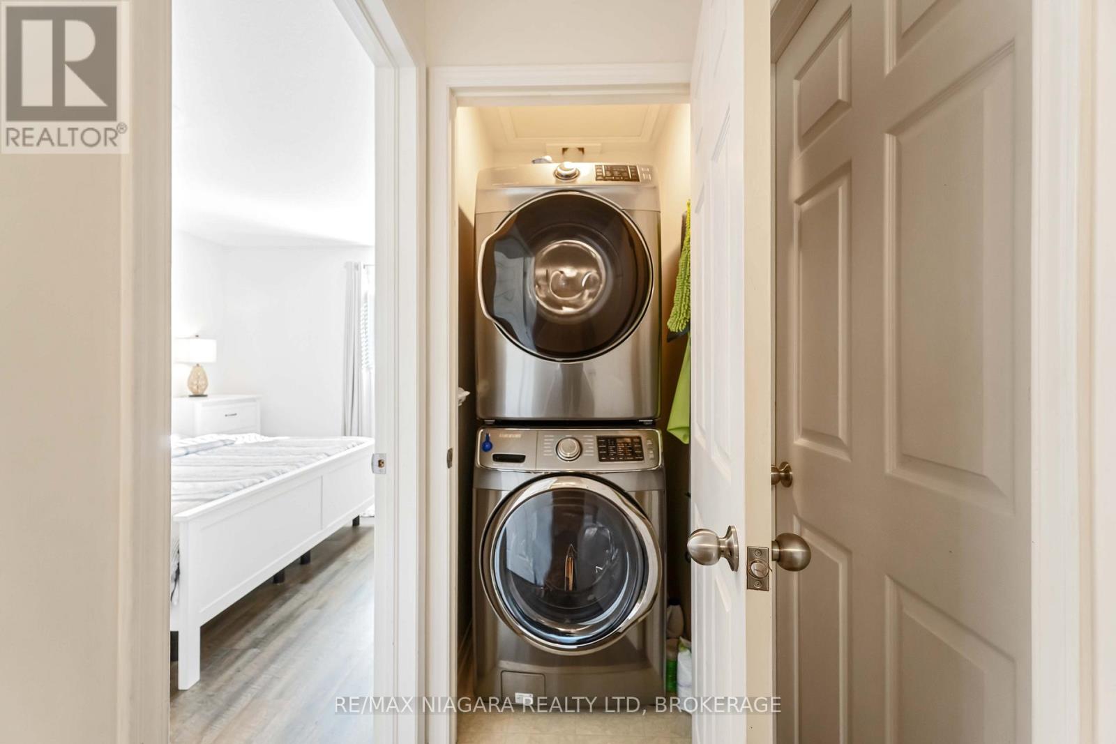 29 Talbot Avenue, Welland, Ontario  L3B 6E9 - Photo 15 - X12493080