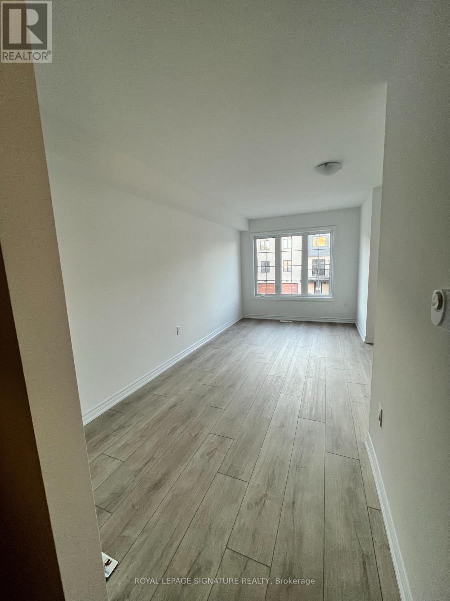 36 Wagon Lane, Barrie, Ontario  L9J 0T8 - Photo 4 - S12492876