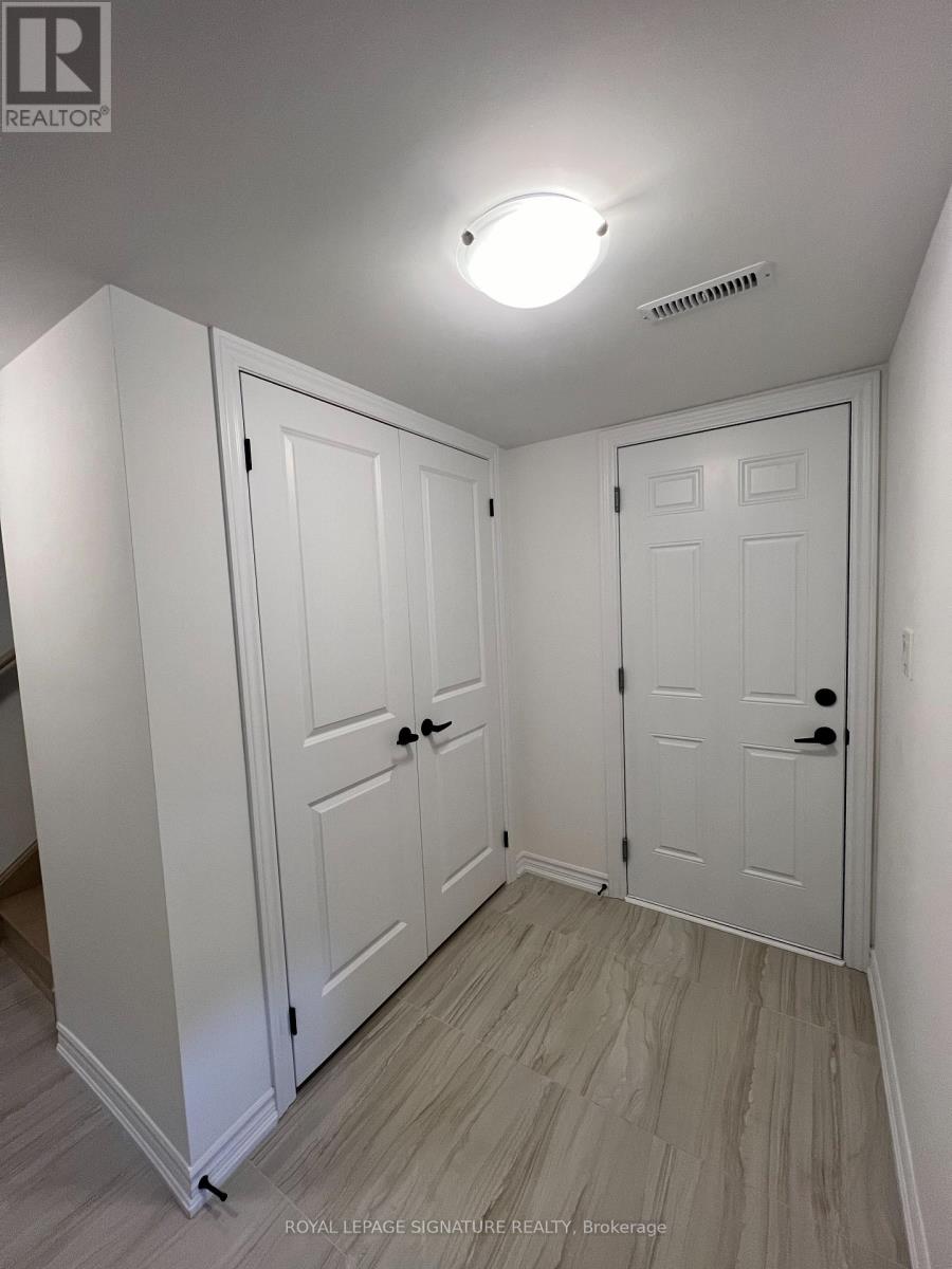 36 Wagon Lane, Barrie, Ontario  L9J 0T8 - Photo 6 - S12492876