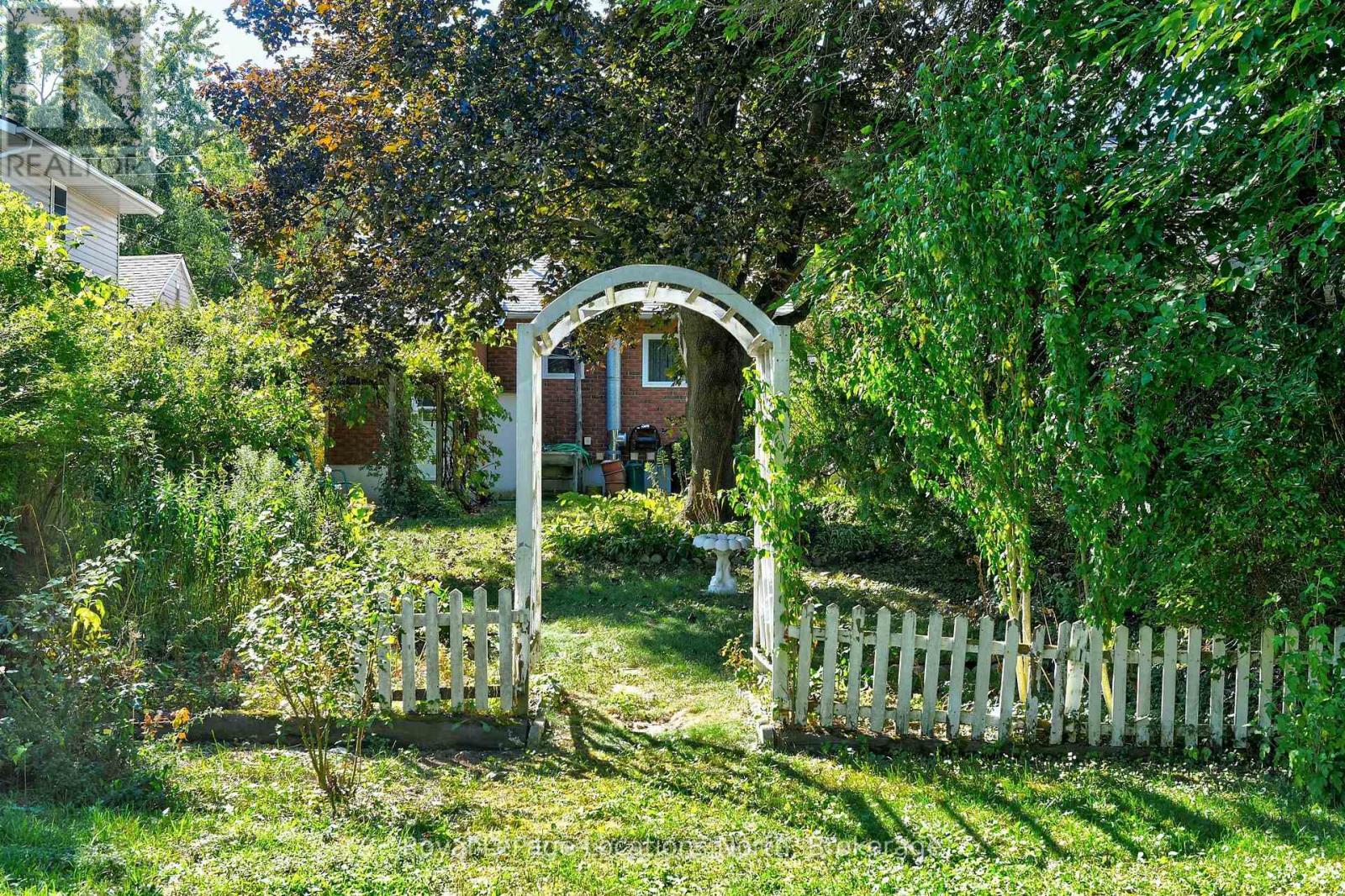 25 Ninth Street, Collingwood, Ontario  L9Y 2E9 - Photo 10 - S12493088