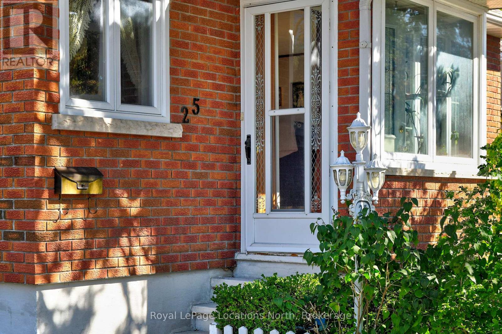 25 Ninth Street, Collingwood, Ontario  L9Y 2E9 - Photo 5 - S12493088