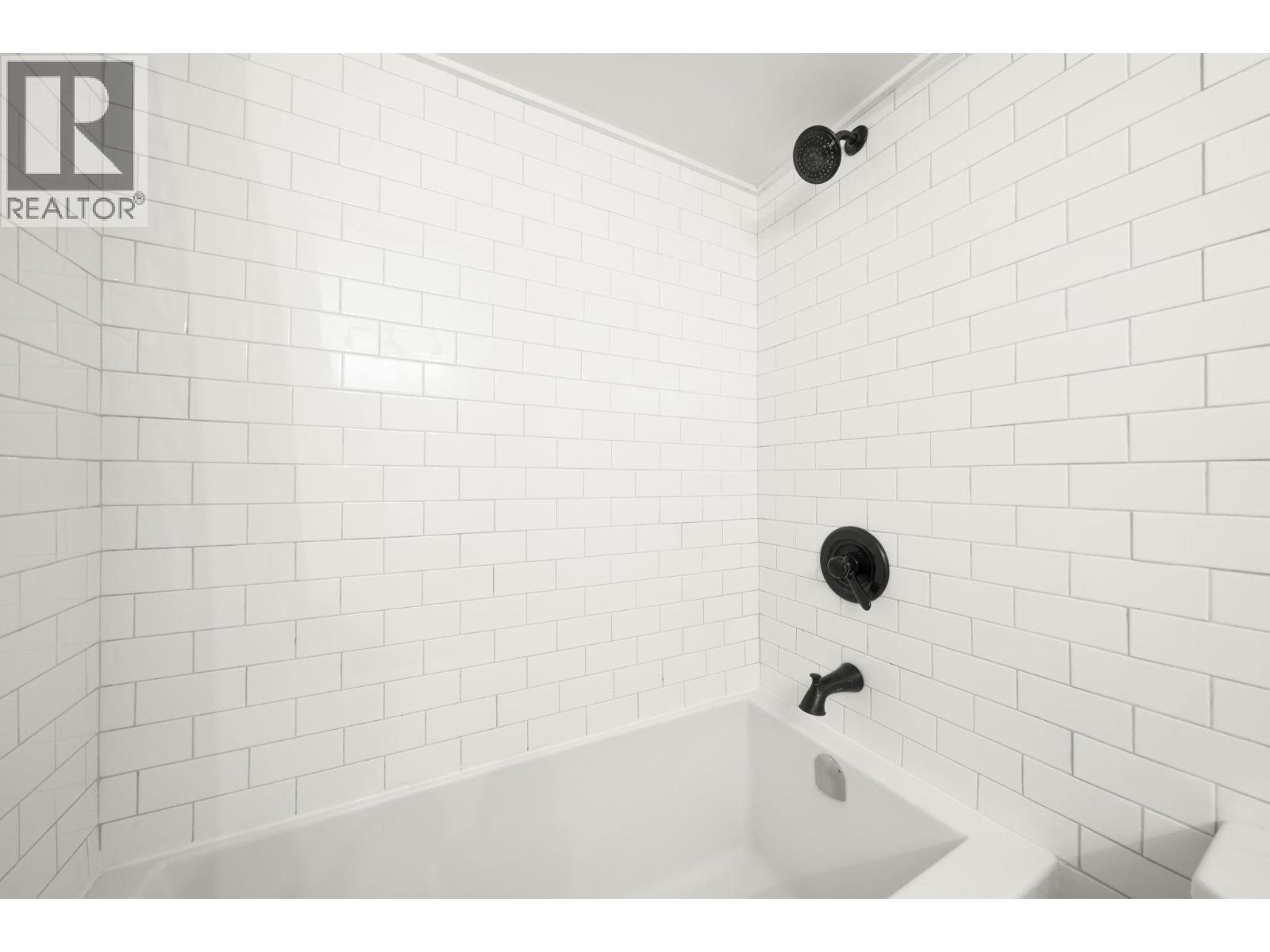 110 9847 Manchester Drive, Burnaby, British Columbia  V3N 4P4 - Photo 22 - R3063063