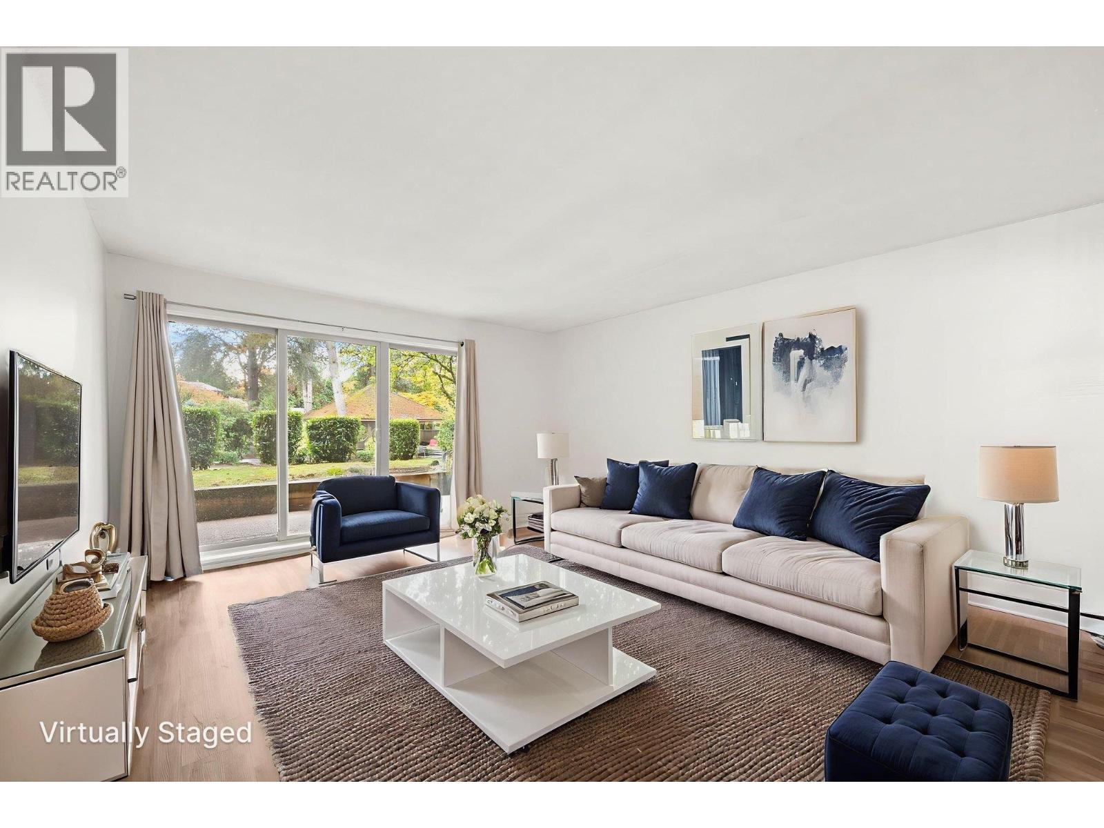 110 9847 Manchester Drive, Burnaby, British Columbia  V3N 4P4 - Photo 3 - R3063063