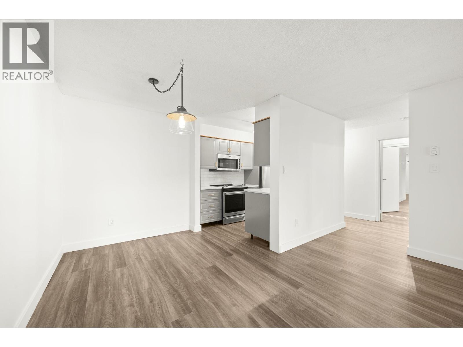 110 9847 Manchester Drive, Burnaby, British Columbia  V3N 4P4 - Photo 12 - R3063063