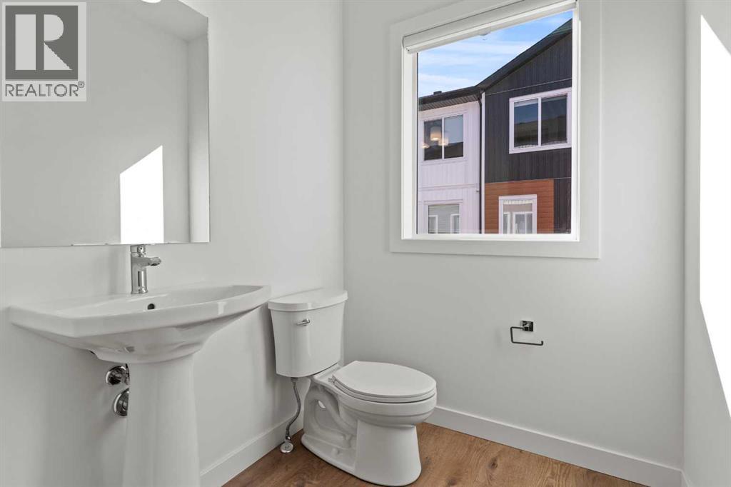 2002, 280 Chelsea Road, Chestermere, Alberta  T1X 2X9 - Photo 7 - A2262172