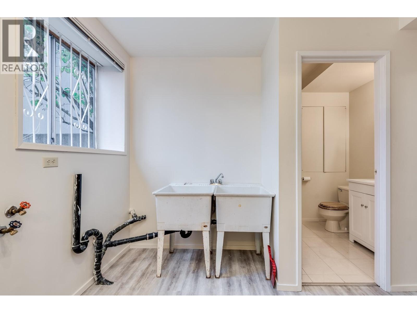 1250 Delta Avenue, Burnaby, British Columbia  V5B 3G2 - Photo 23 - R3063005