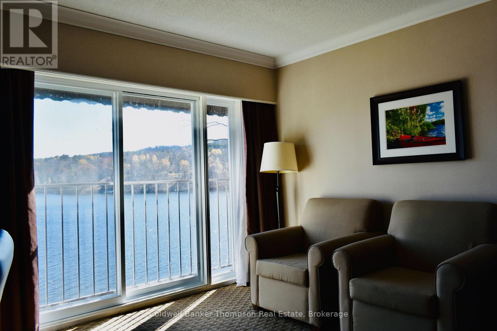 312 - 312 - Bayshore Deerhurst Drive, Huntsville, Ontario  P1H 1A9 - Photo 10 - X12493048