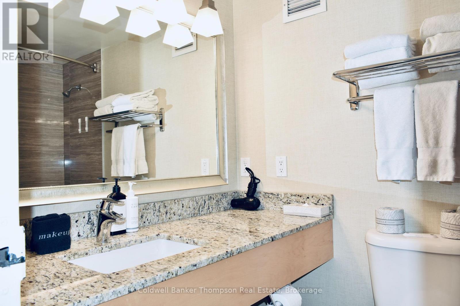 312 - 312 - Bayshore Deerhurst Drive, Huntsville, Ontario  P1H 1A9 - Photo 13 - X12493048