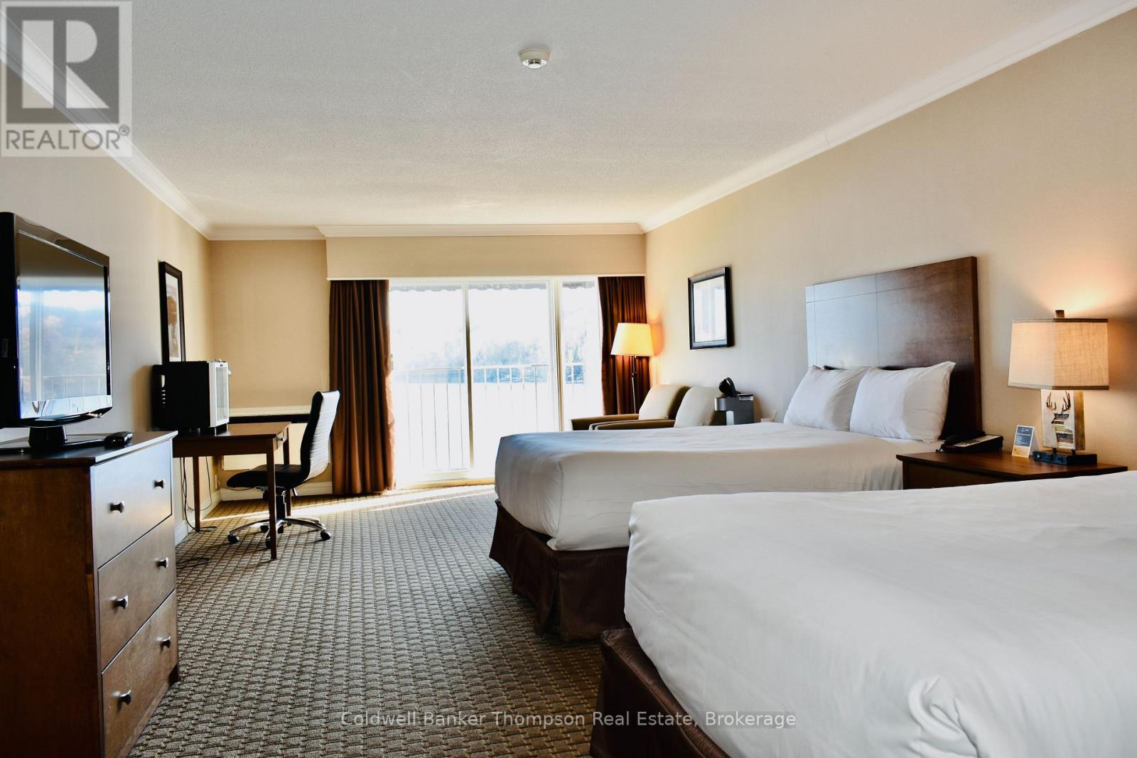 312 - 312 - Bayshore Deerhurst Drive, Huntsville, Ontario  P1H 1A9 - Photo 15 - X12493048