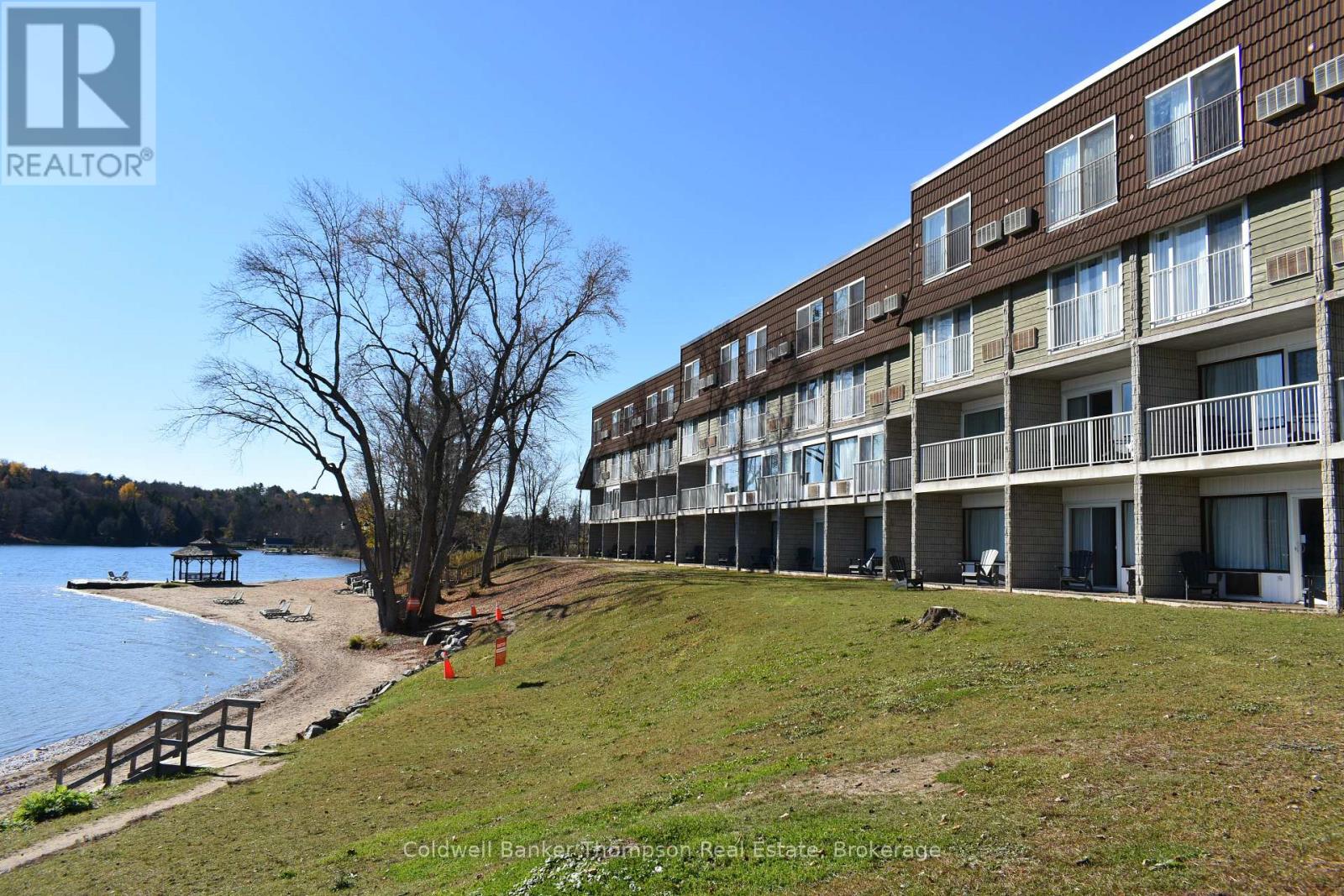 312 - 312 - Bayshore Deerhurst Drive, Huntsville, Ontario  P1H 1A9 - Photo 3 - X12493048