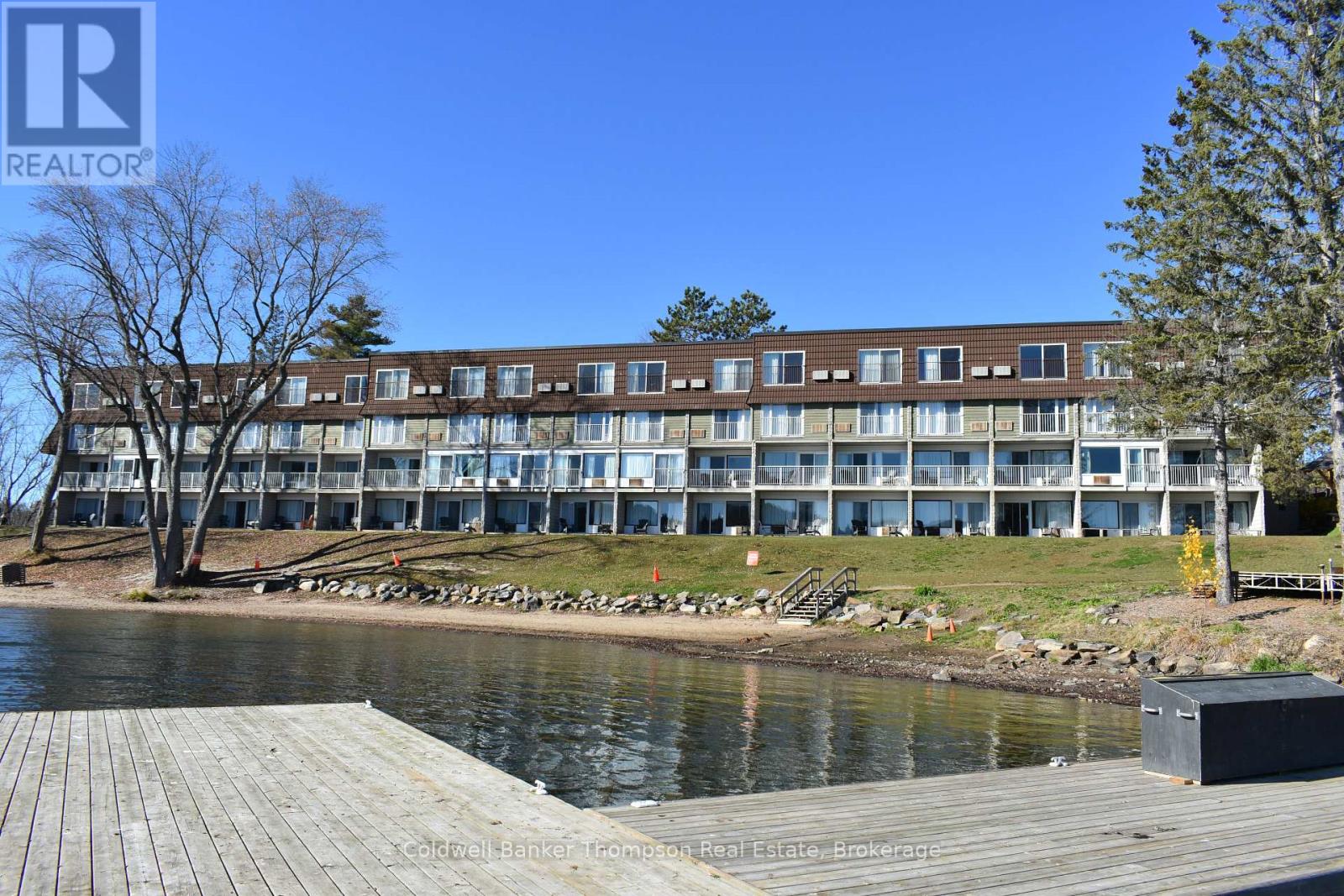 312 - 312 - Bayshore Deerhurst Drive, Huntsville, Ontario  P1H 1A9 - Photo 6 - X12493048