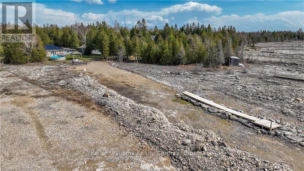 1256 Sunset Drive, South Bruce Peninsula, Ontario  N0H 2T0 - Photo 11 - X12493128