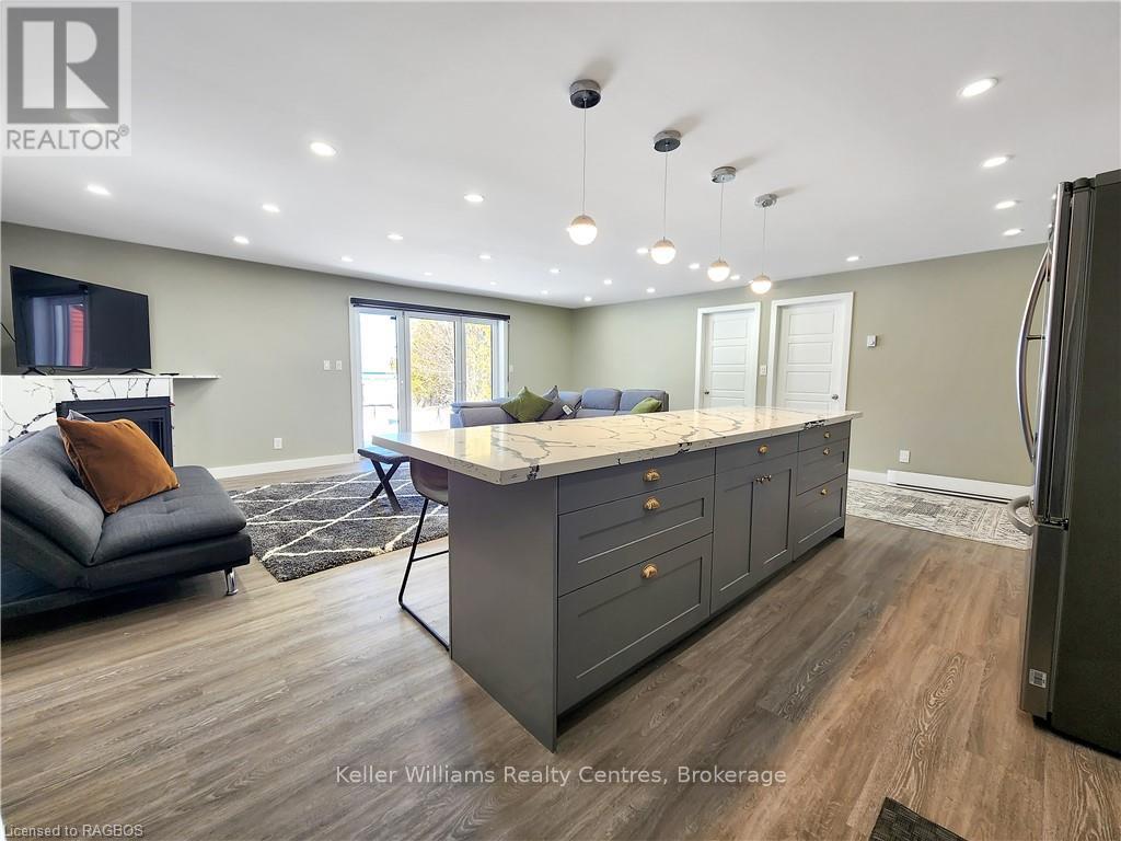 1256 Sunset Drive, South Bruce Peninsula, Ontario  N0H 2T0 - Photo 23 - X12493128