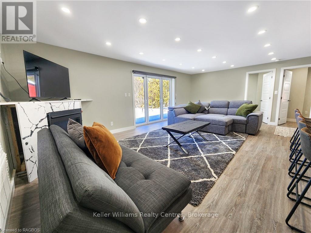 1256 Sunset Drive, South Bruce Peninsula, Ontario  N0H 2T0 - Photo 25 - X12493128