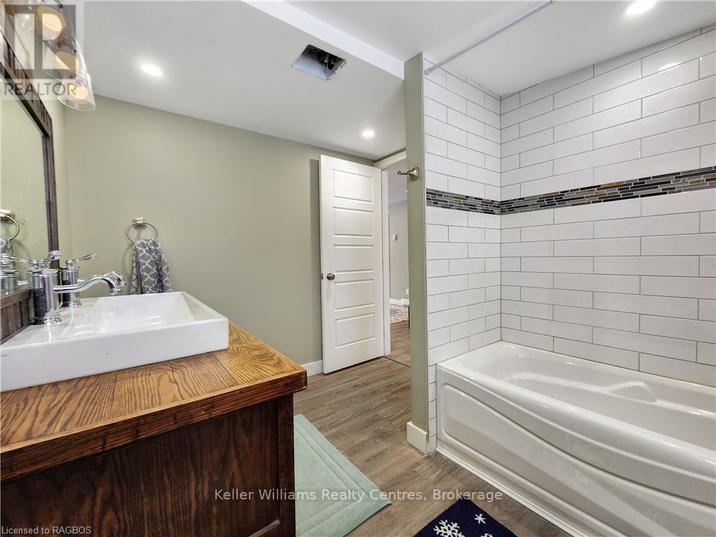 1256 Sunset Drive, South Bruce Peninsula, Ontario  N0H 2T0 - Photo 34 - X12493128