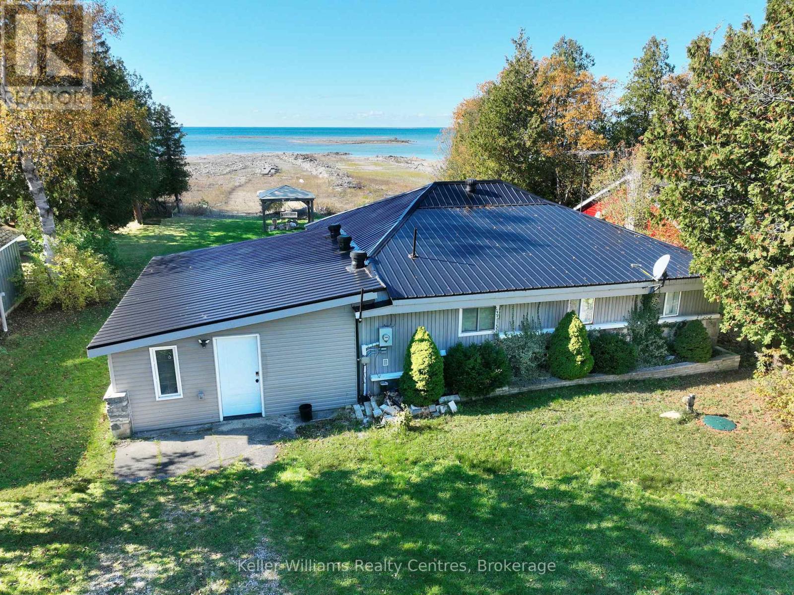 1256 Sunset Drive, South Bruce Peninsula, Ontario  N0H 2T0 - Photo 4 - X12493128