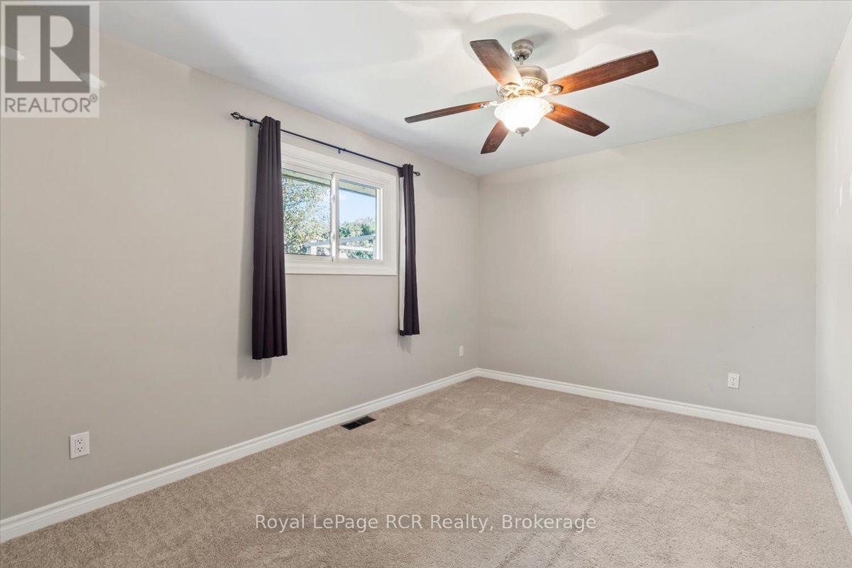 579 19th Avenue, Hanover, Ontario  N4N 3G4 - Photo 14 - X12493162