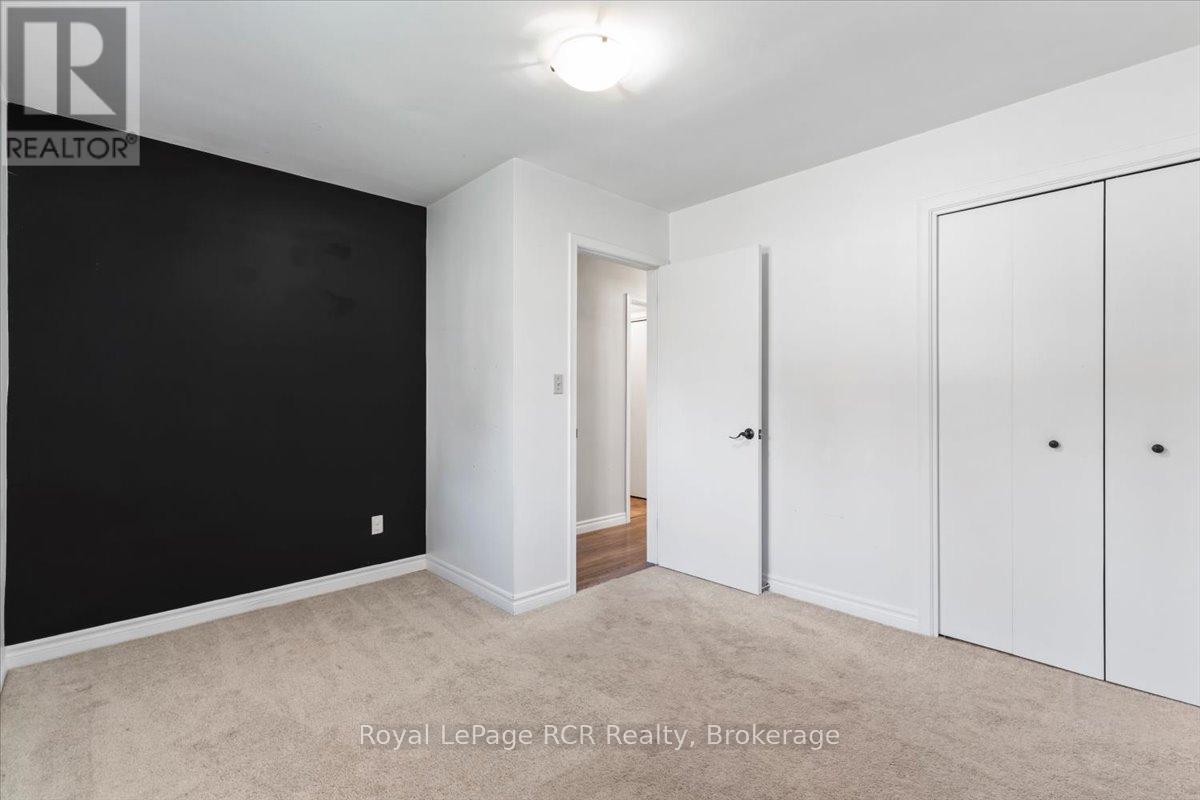 579 19th Avenue, Hanover, Ontario  N4N 3G4 - Photo 17 - X12493162