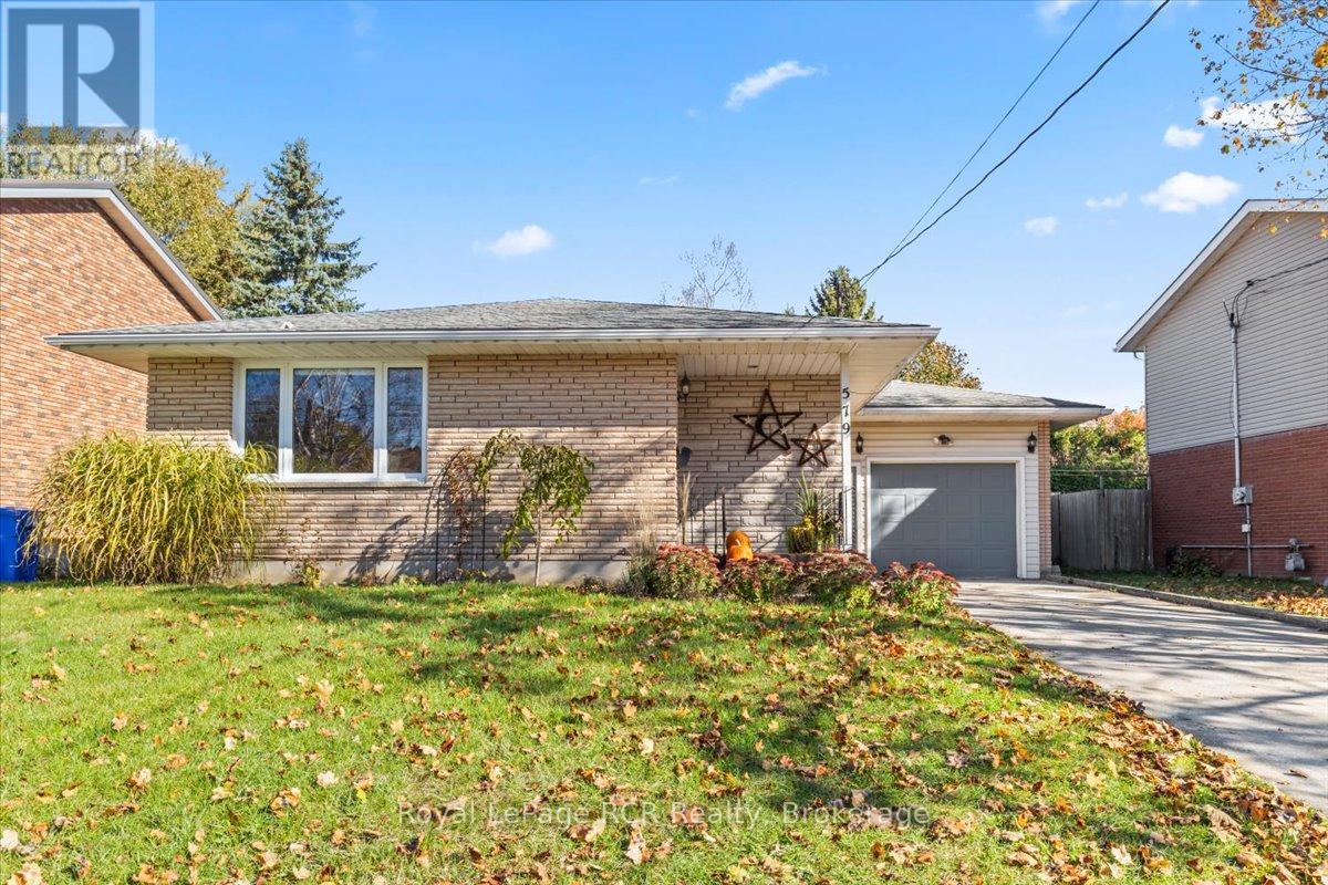 579 19th Avenue, Hanover, Ontario  N4N 3G4 - Photo 2 - X12493162