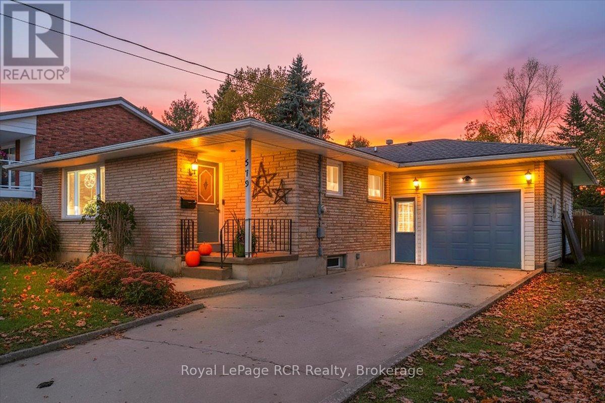 579 19th Avenue, Hanover, Ontario  N4N 3G4 - Photo 33 - X12493162