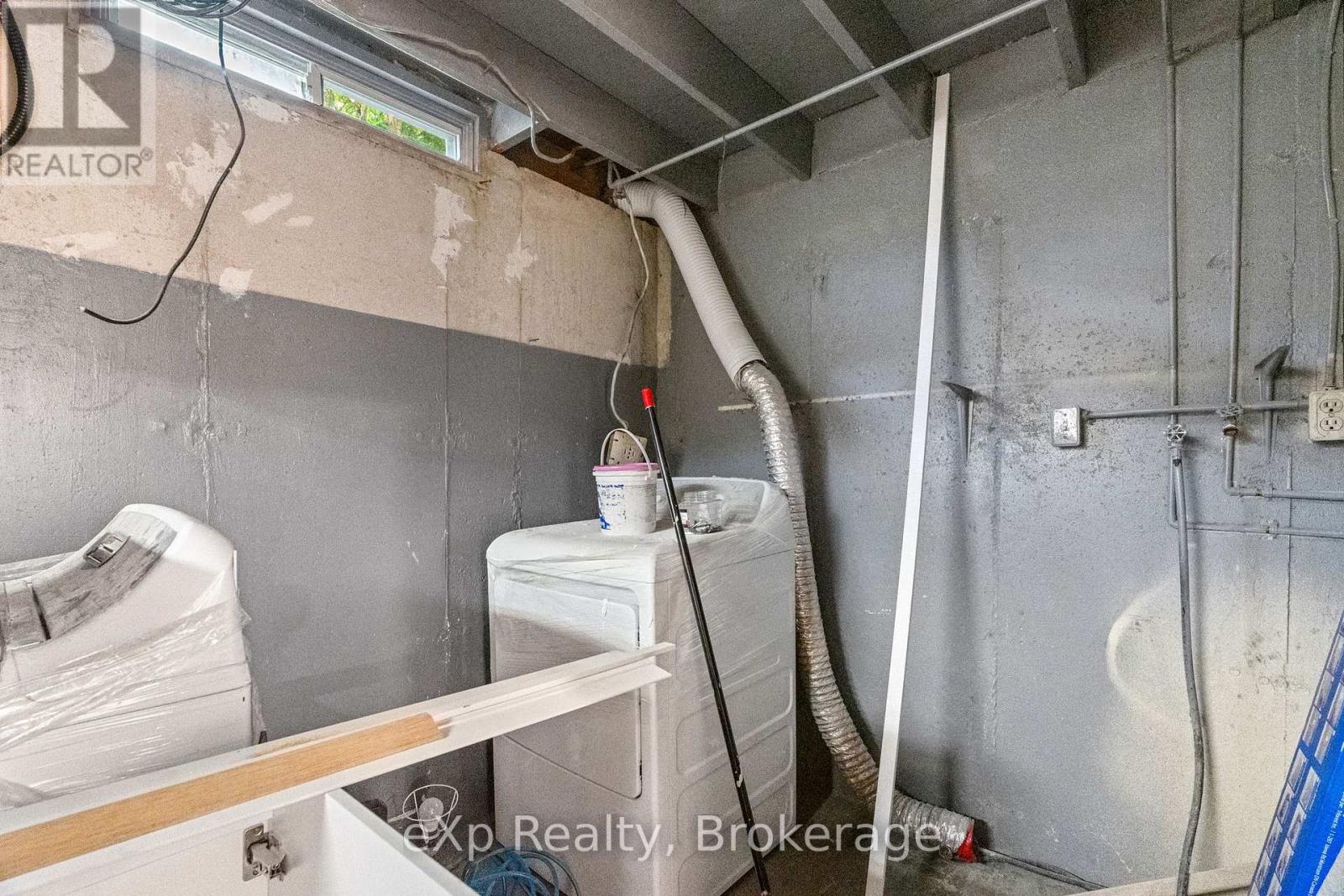 38 - 88 Avonwood Drive, Stratford, Ontario  N4Z 1B3 - Photo 32 - X12493168