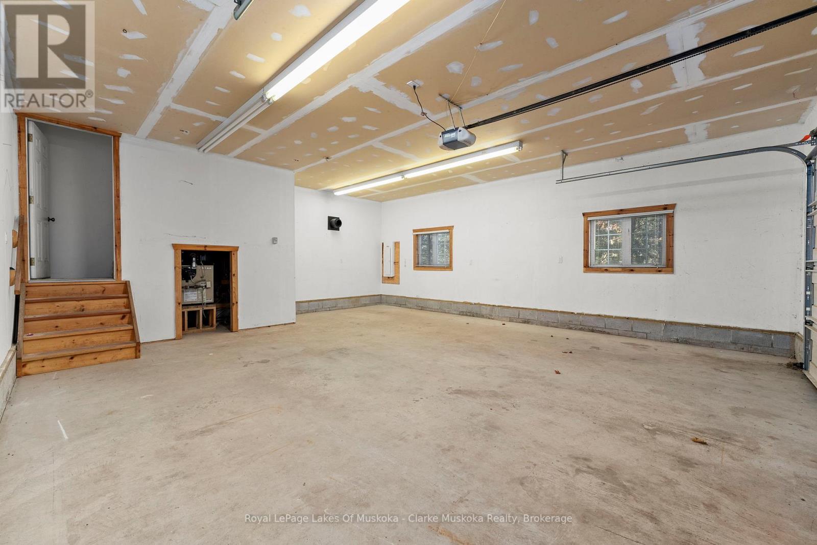 1172 Wilkinson Road, Dysart Et Al, Ontario  P1L 0A3 - Photo 44 - X12493188