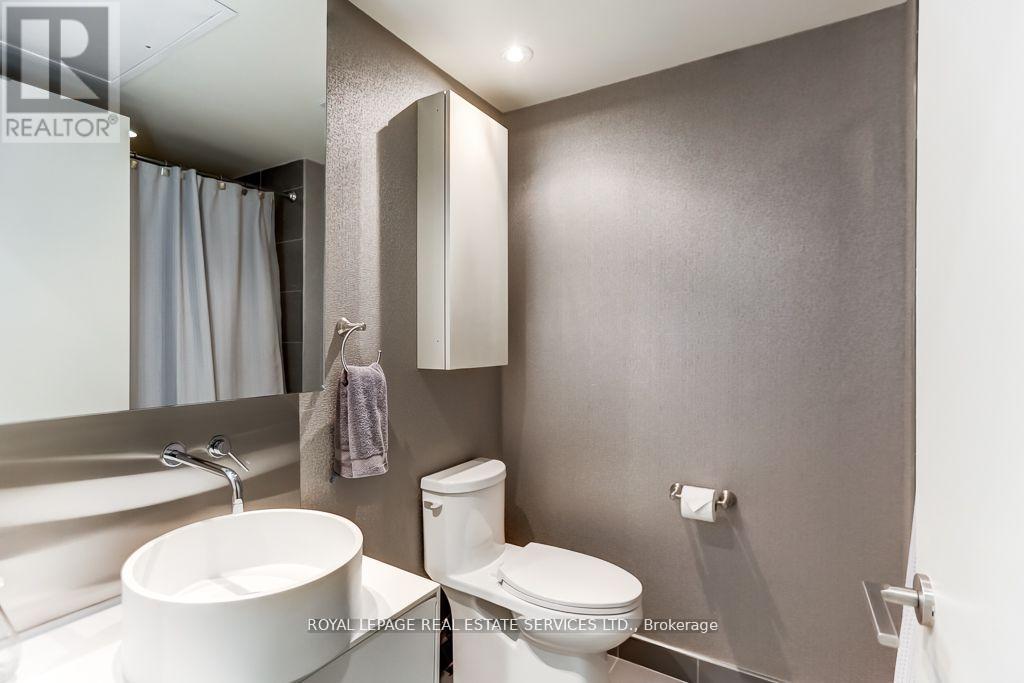 373 Sorauren Avenue, Toronto, Ontario  M6R 0A4 - Photo 17 - W12492866