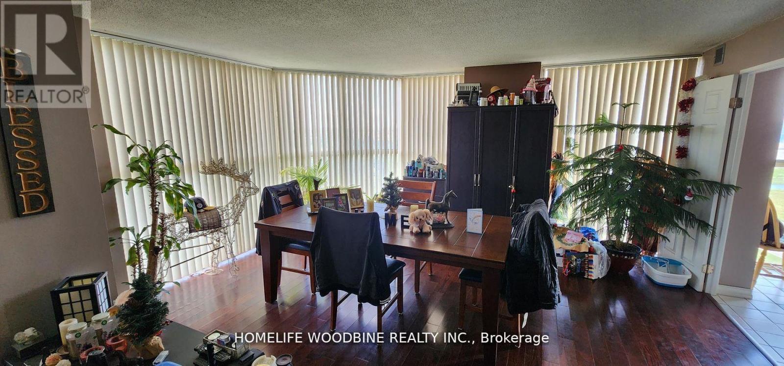 1002 - 600 Rexdale Boulevard, Toronto, Ontario  M9W 6T4 - Photo 3 - W12492868